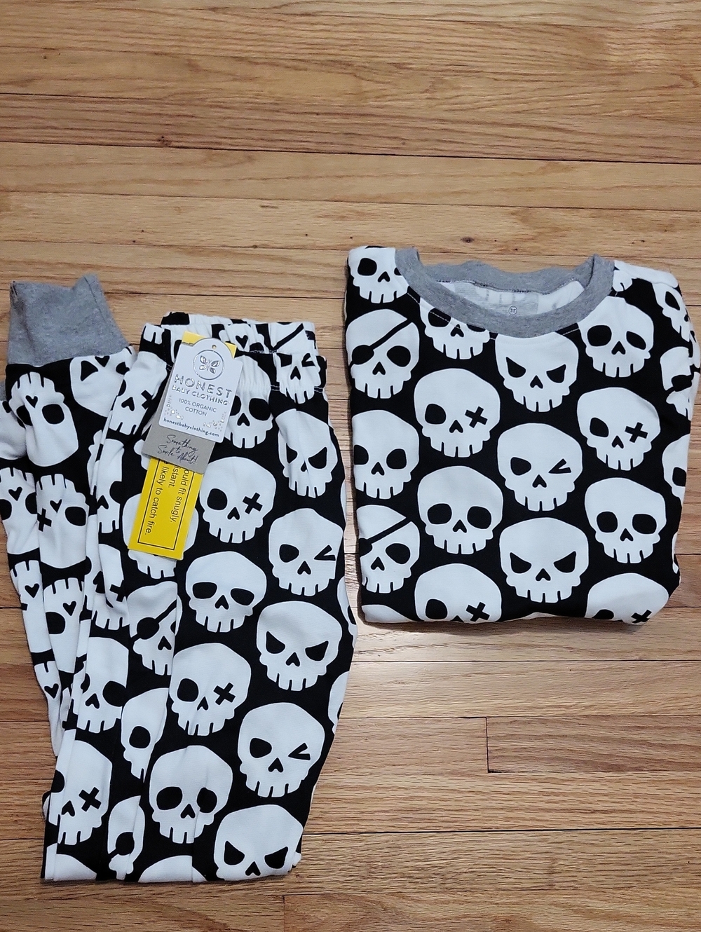 The Honest Company Black and White Skull Kids Pajama Set